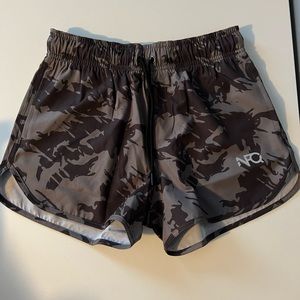 NFQ woman’s athletic short XS
